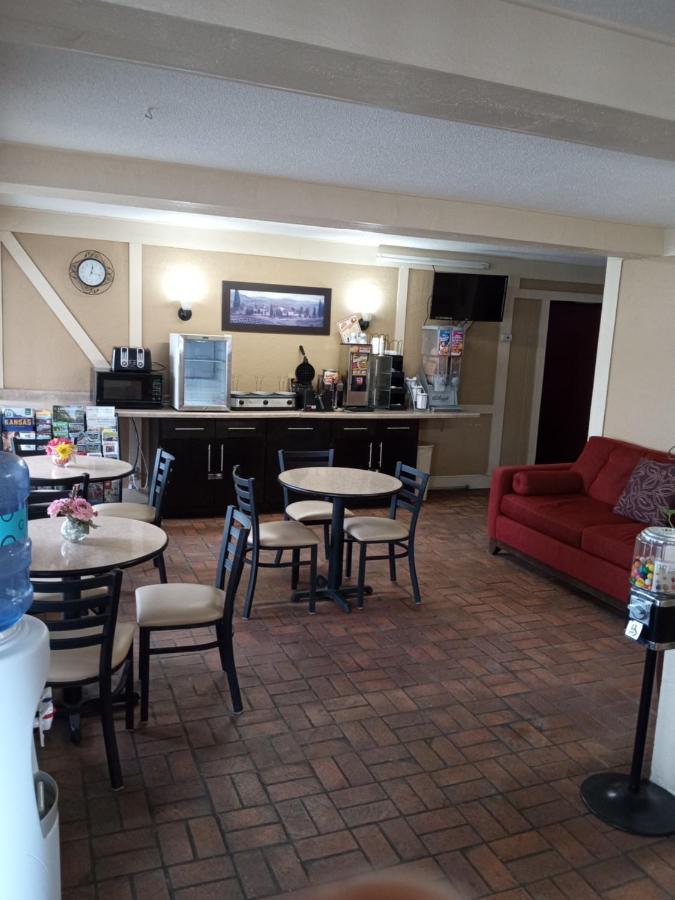 America Best Value Inn Webster City Exterior photo